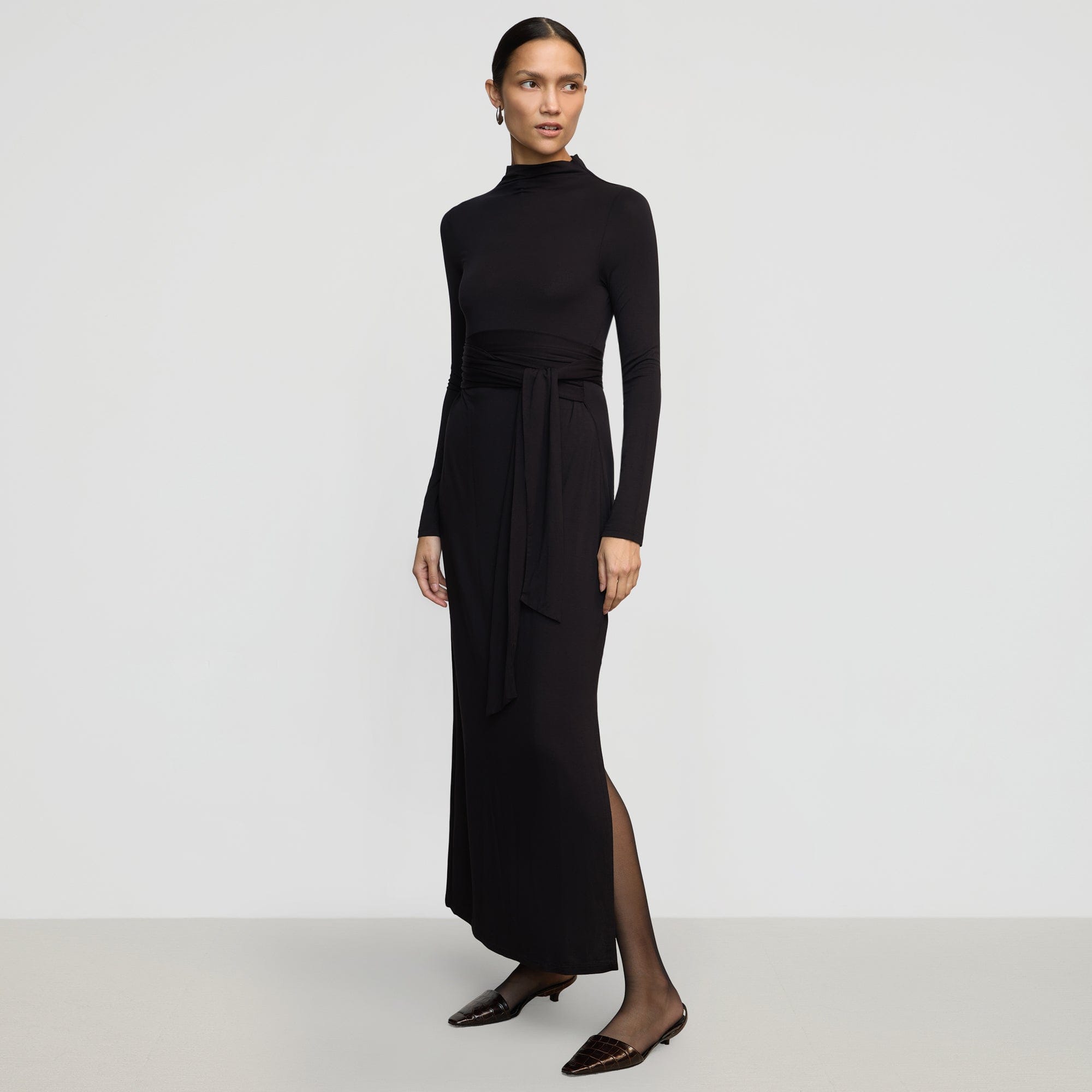 Vero Tie-Front Long-Sleeve Dress