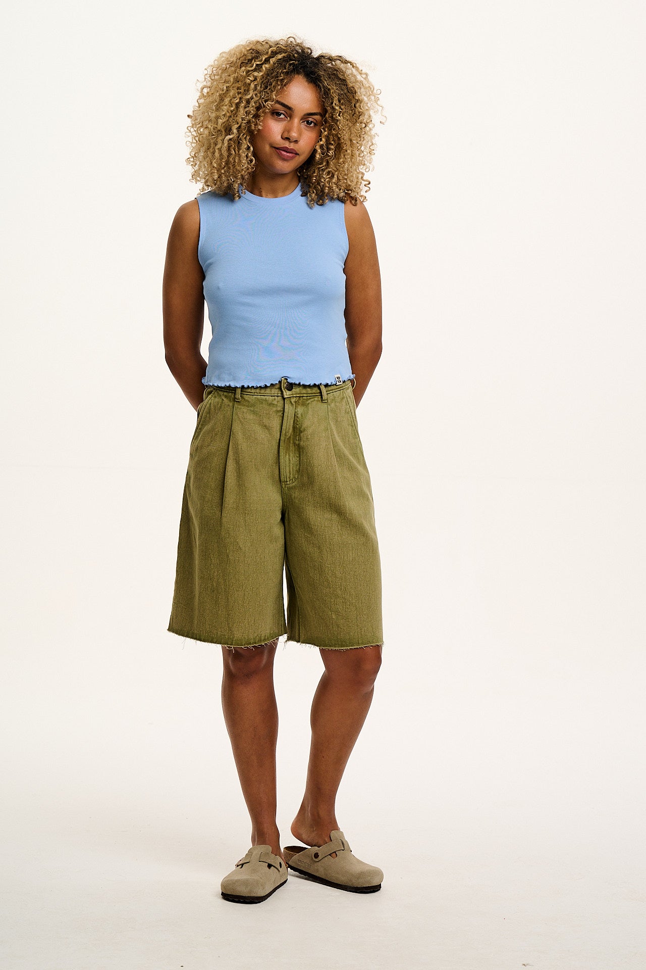 Etta - Sleeveless Cotton Tee in Blue